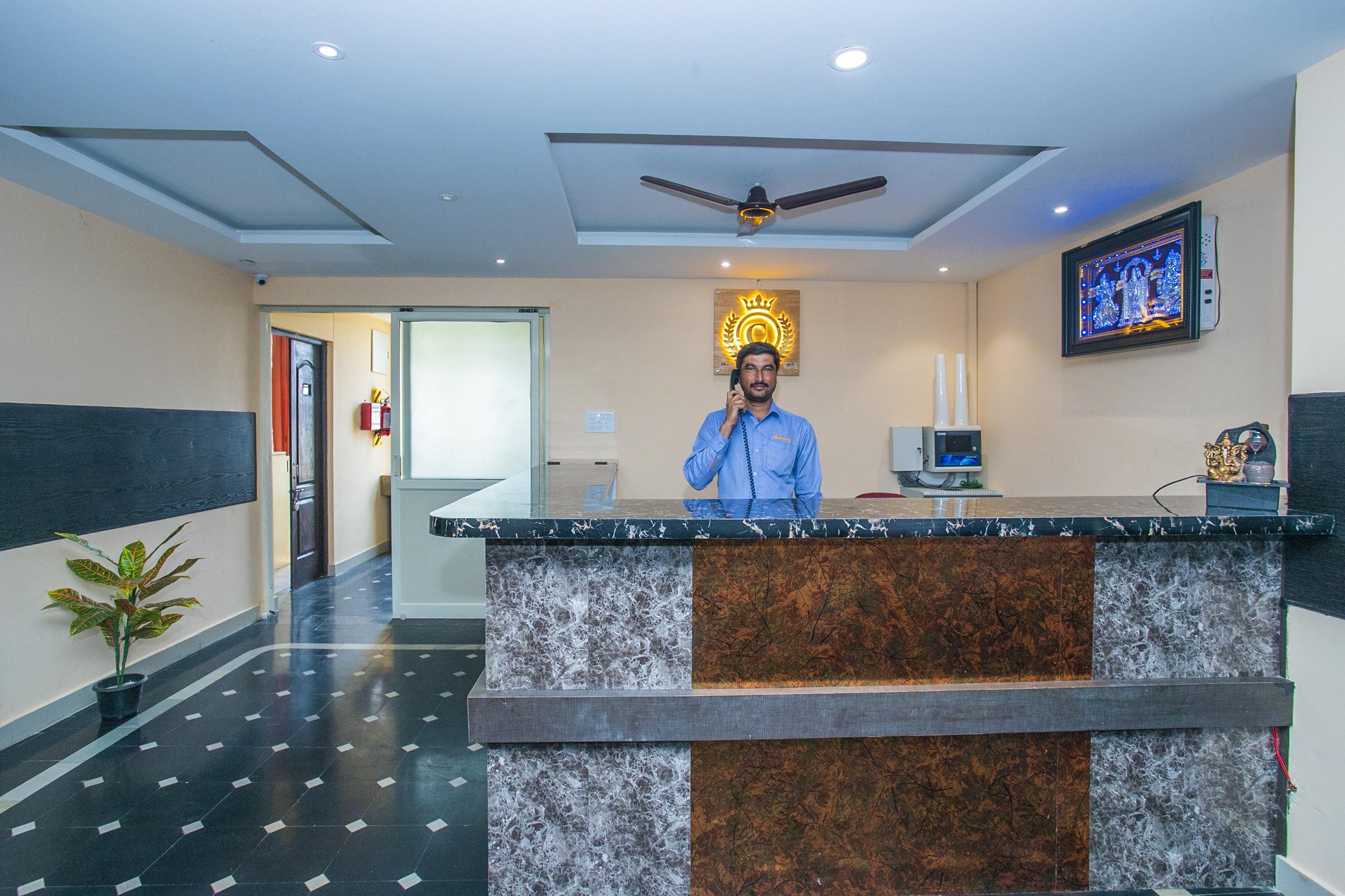 העיר בנגלור Oyo 22837 Chairmen'S Hotel מראה חיצוני תמונה