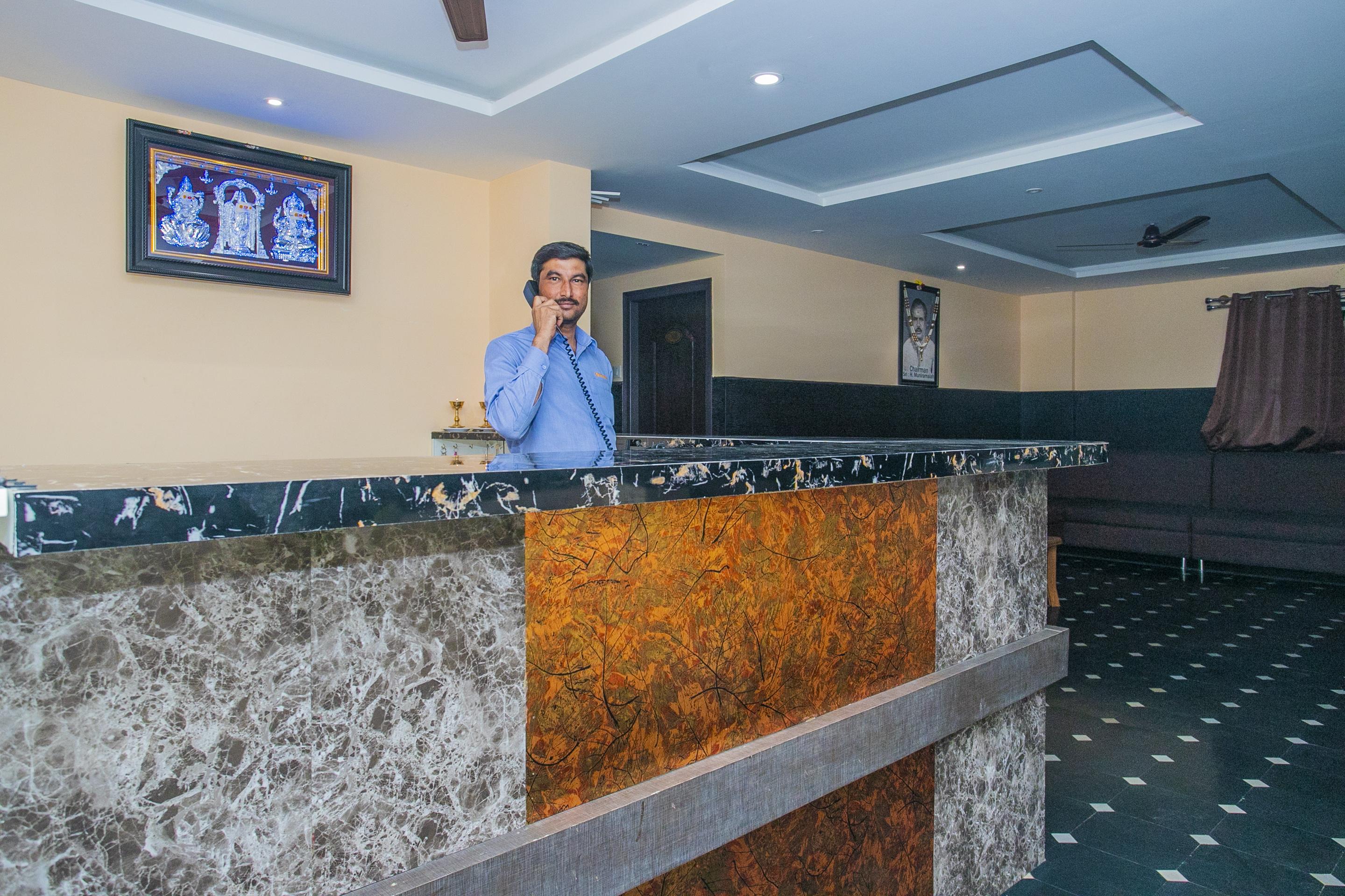 העיר בנגלור Oyo 22837 Chairmen'S Hotel מראה חיצוני תמונה