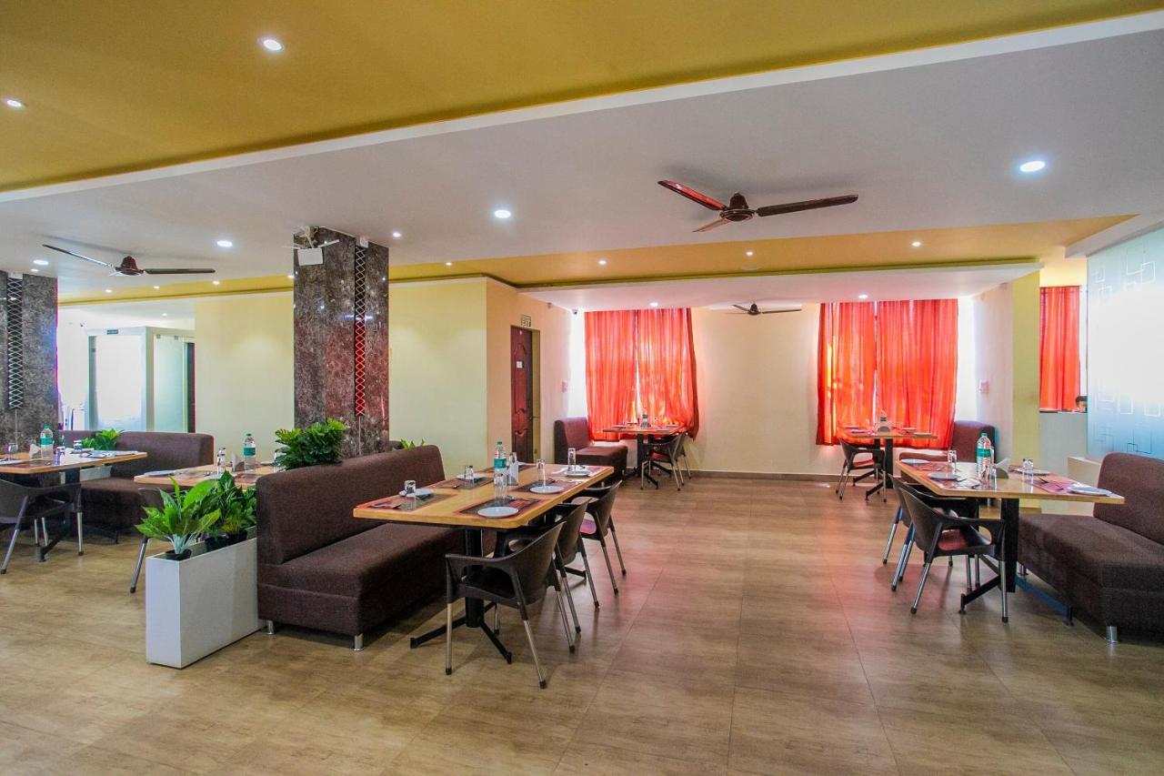 העיר בנגלור Oyo 22837 Chairmen'S Hotel מראה חיצוני תמונה