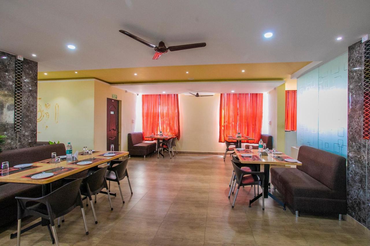 העיר בנגלור Oyo 22837 Chairmen'S Hotel מראה חיצוני תמונה